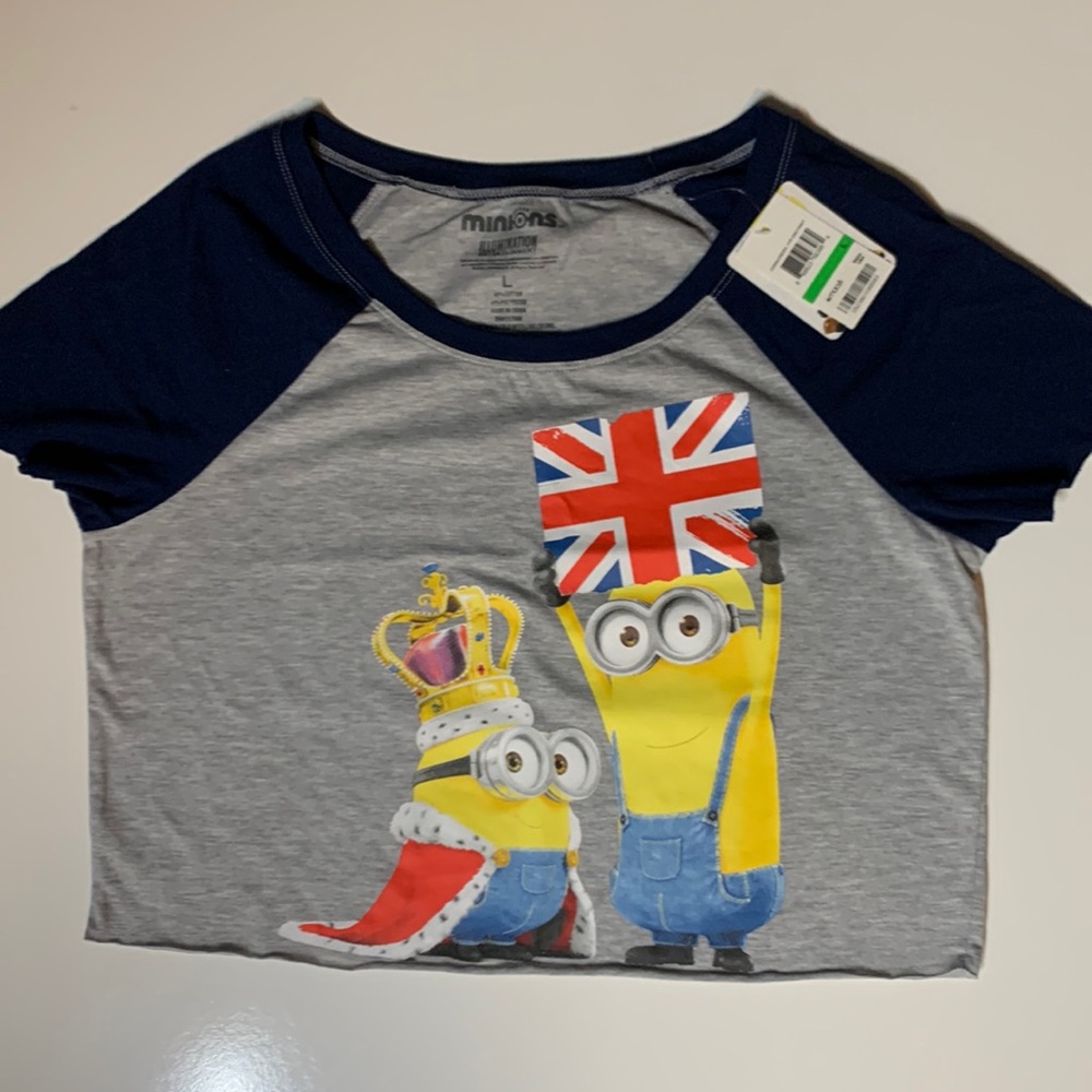 NWT ..Woman’s “Minions” Top by Illumination Entertainment … Size Large